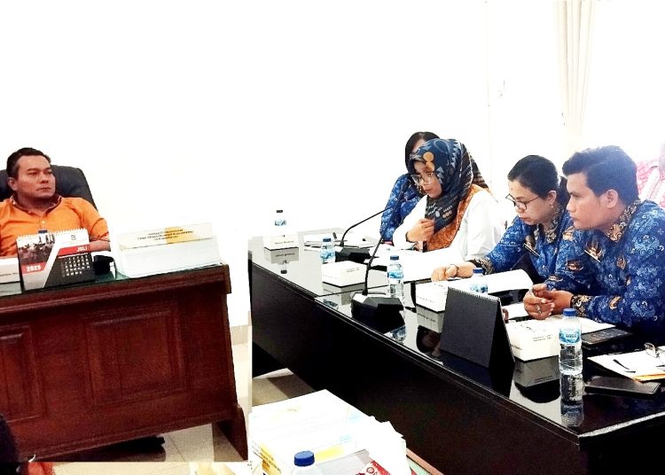 Komisi III DPRD Siantar Andika Prayogi Sinaga SE,Pertanyakan Soal Bedah Rumah