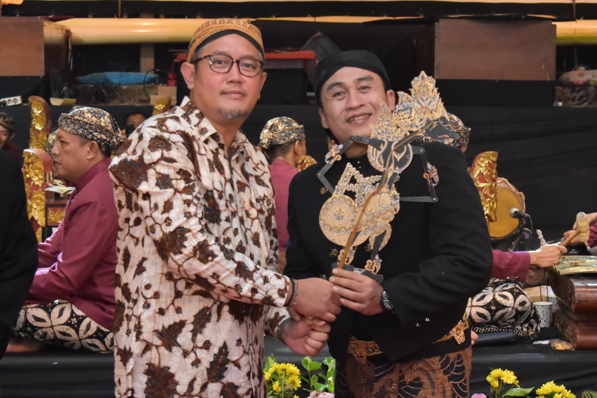 Menyongsong Hari Jadi Karanganyar ke-107 Gelar Wayang Kulit, Dalang Ki Dwijo Kangko dan Ki Cahyo Kuntadi