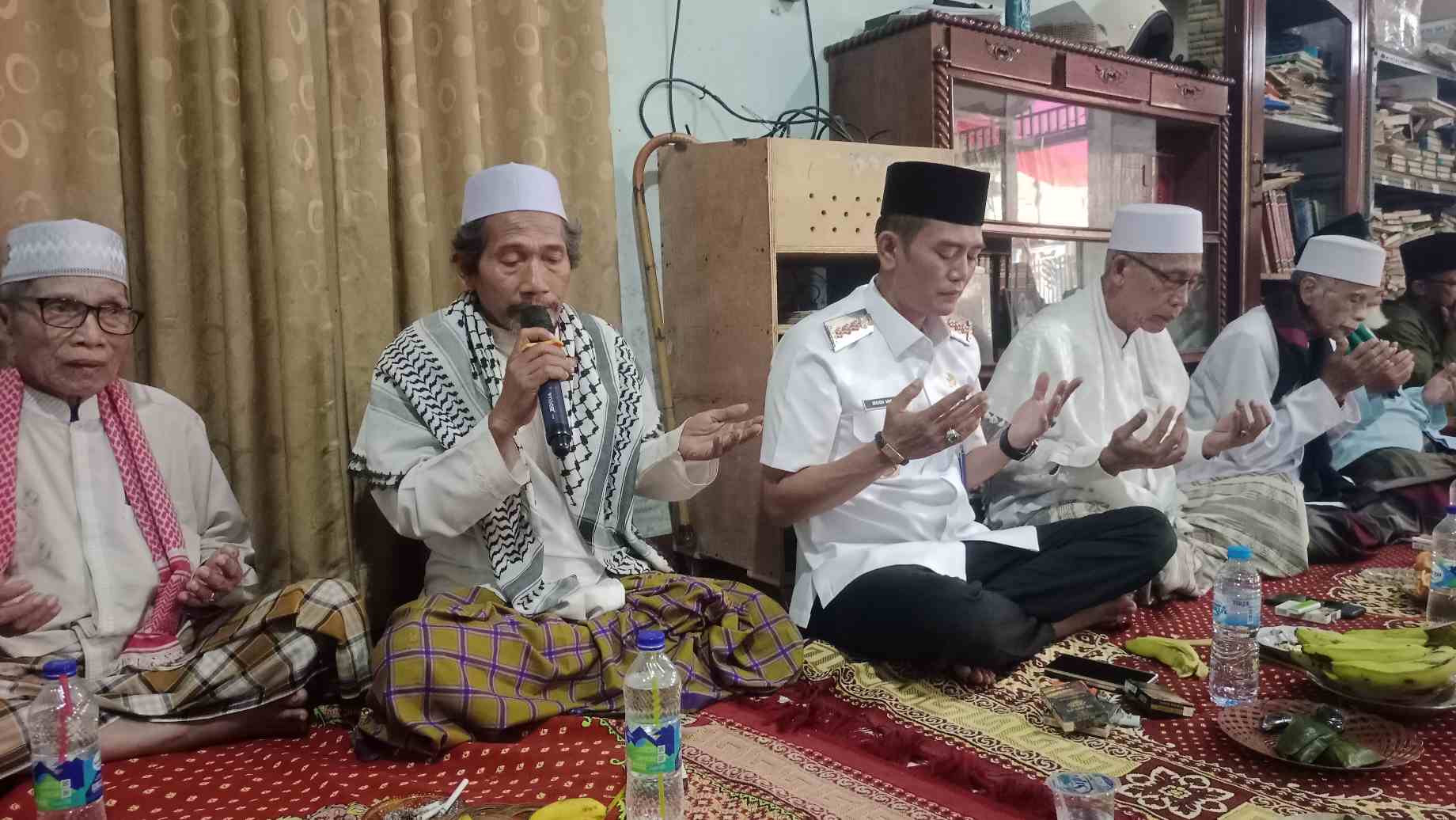 Camat Kemiri Hadiri Maulid Nabi Muhammad SAW di Ponpes Raudhatut Tullab YAPSI Al Amir
