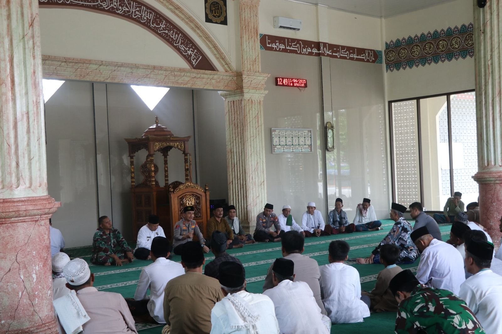 Sampaikan Pesan Kamtibmas,  Kapolres Lebak Laksanakan Jumling di Masjid Nurusshofa Malingping