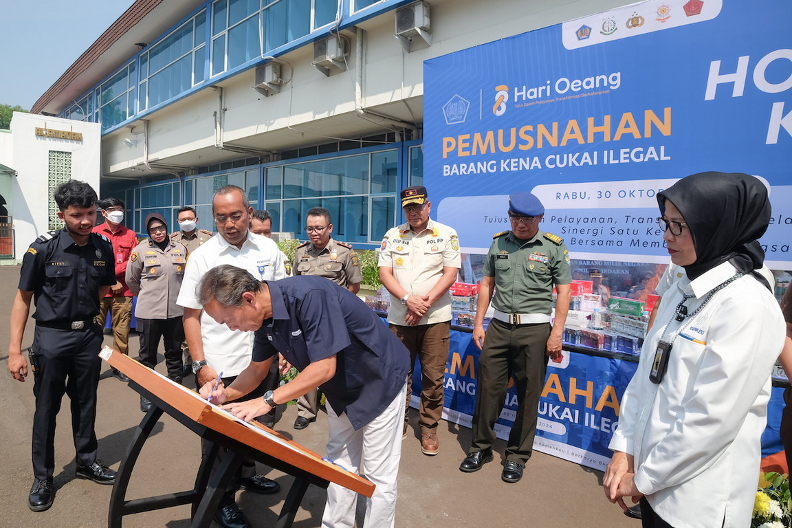 Nathabumi Bantu Bea Cukai Bogor Musnahkan Barang Hasil Penindakan