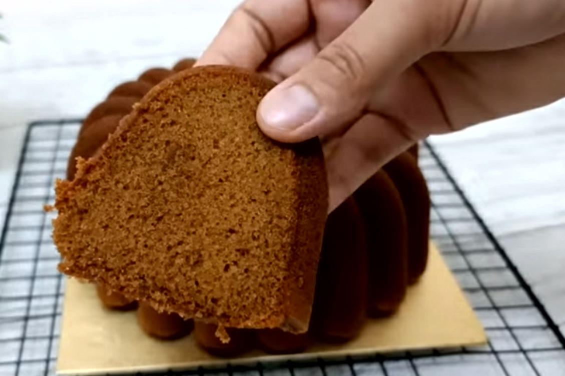 Resep Kue Bolu Gula Merah Mantab Untuk Menemani Waktu Santai Anda