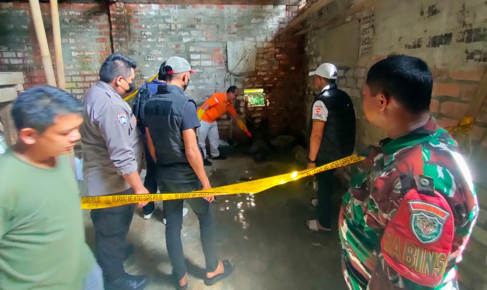 Polsek Plered, Evakuasi Penemuan Mayat di Penggilingan Padi