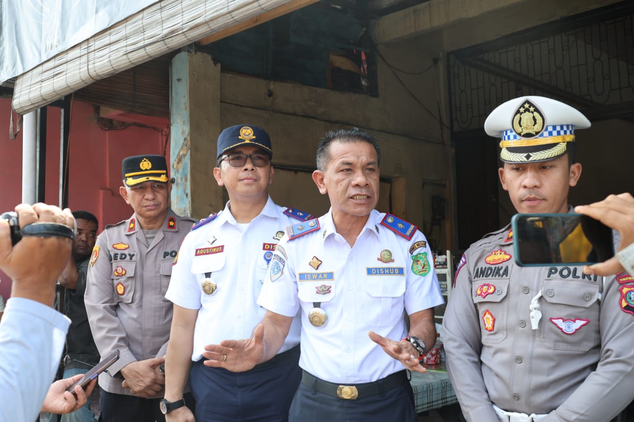 Kadishub Sumut Turun Langsung Pada Penertiban Lalu Lintas di Jalan Jamin Ginting