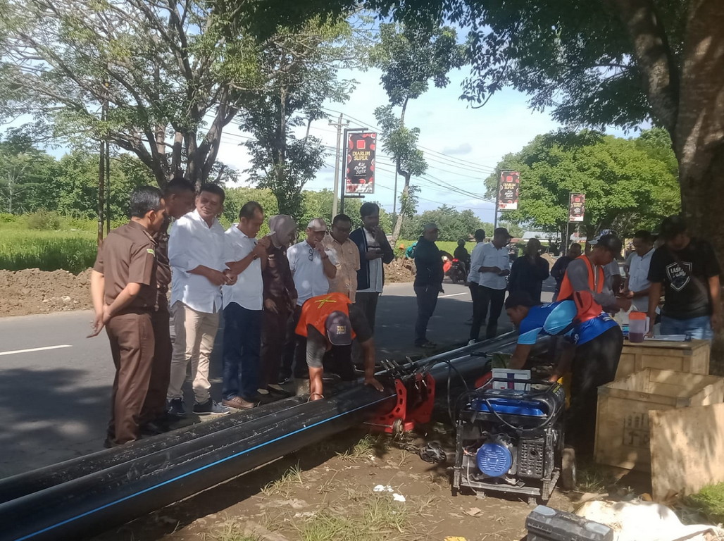 Kejaksaan Karanganyar Monev Pekerjaan PUDAM Tirta Lawu   