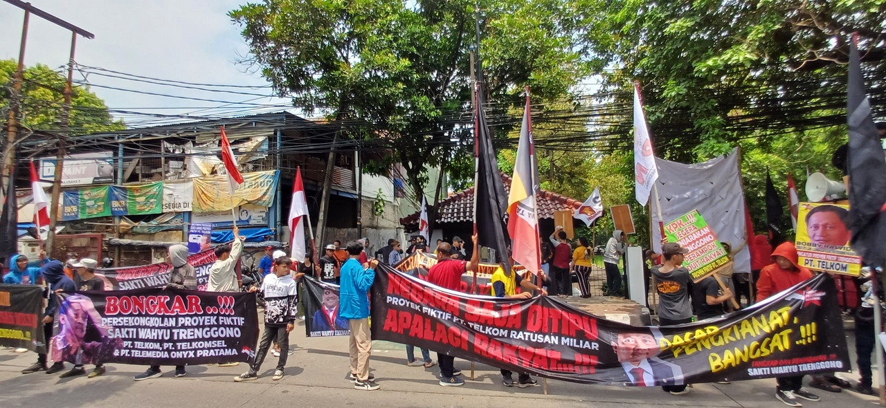 FPN dan GEMAK Gelar Aksi Massa di DPP Gerindra Menuntut Sakti Wahyu Trenggono Tidak Masuk Kabinet Kementerian