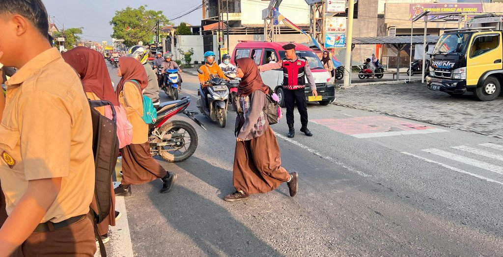 Ciptakan Rasa Aman dan Nyaman, Sat Samapta Polres Serang Laksanakan Strong Point Pagi
