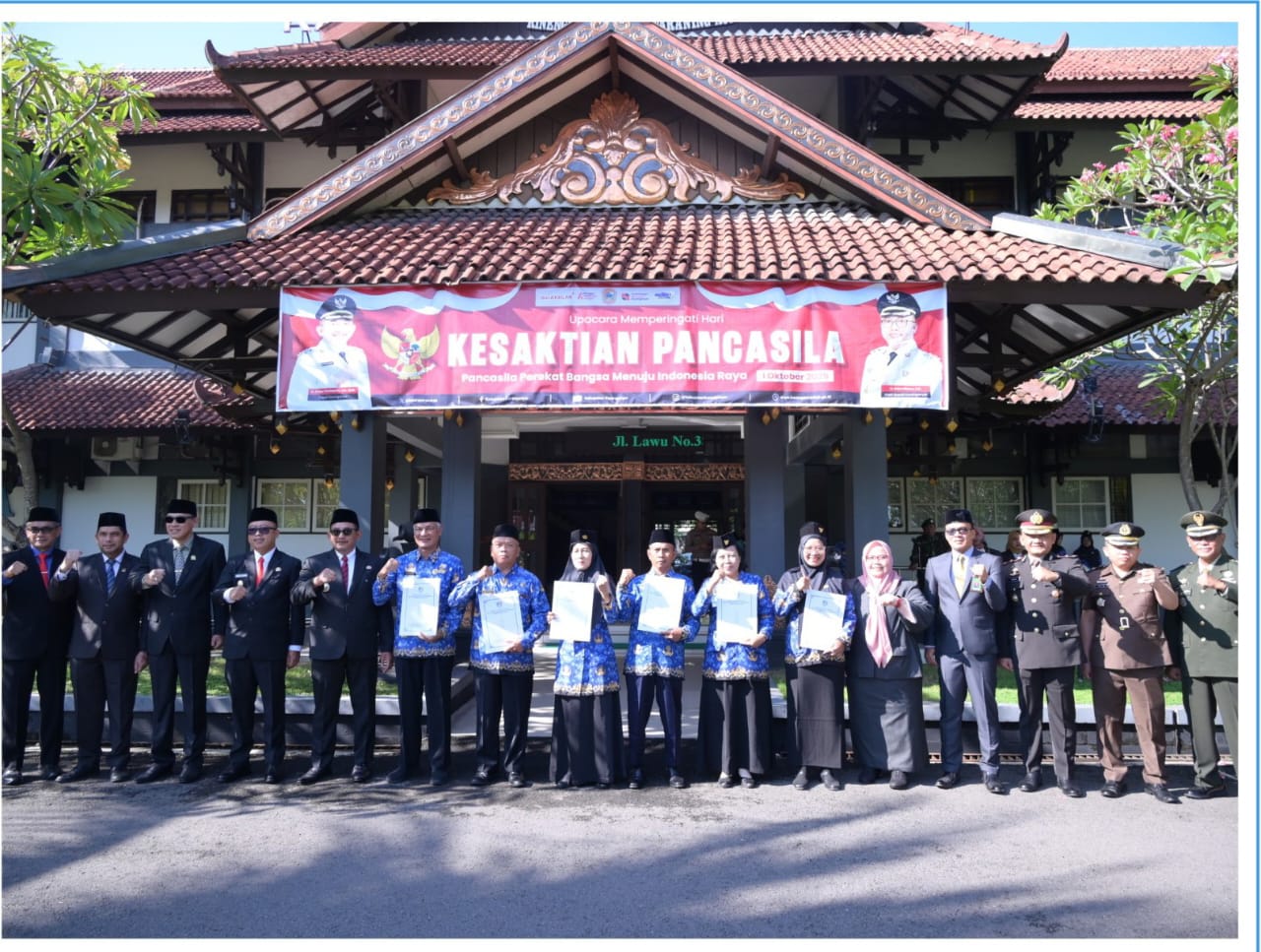 Upacara Hari Kesaktian Pancasila 2025 di Karanganyar Berlangsung Khidmat, 165 ASN Terima SK Kenaikan Pangkat