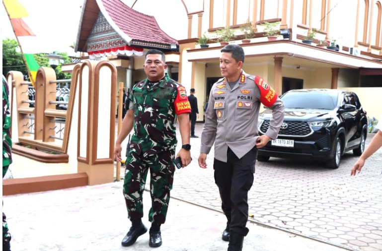 Kapolrestabes Medan Kawal Kunjungan Presiden RI di Sejumlah Tempat