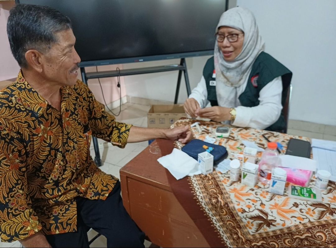 RW 05 Cibinong Gelar Peringatan Hari Ibu ke-97, Sediakan Layanan Kesehatan Gratis 