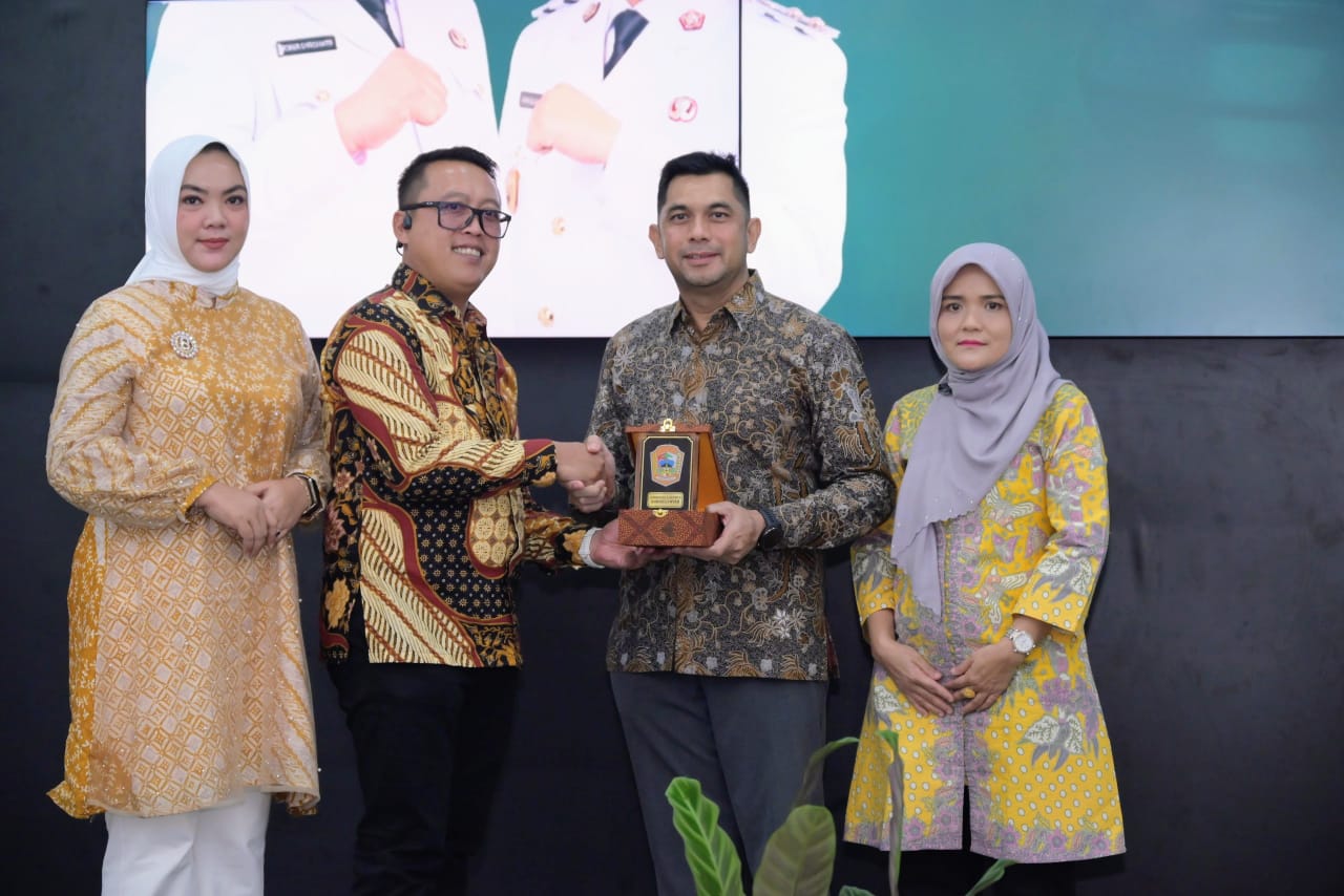 Pelepasan Ketua PN Karanganyar Menuju Jabatan Baru di Padang