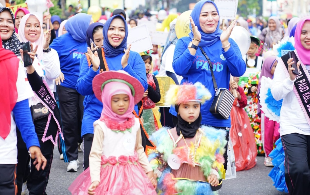 Meriahkan CFD, Bunda Paud Launching Gerakan Transisi Paud Ke SD