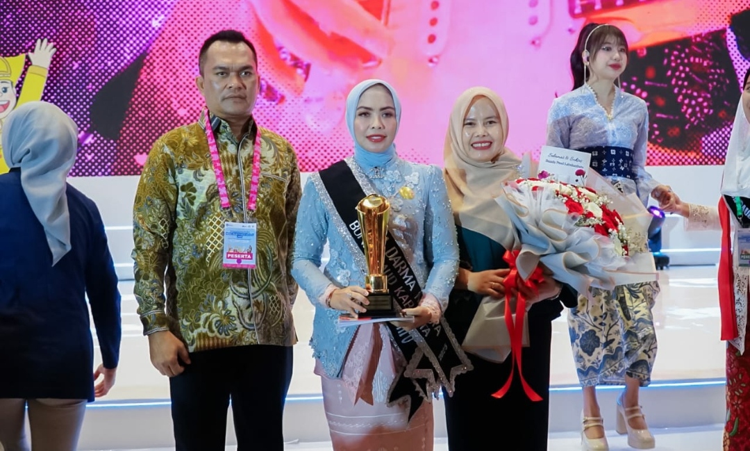 Bunda Maya Terima Penghargaan Widya Dharma Pratama atas Inovasi Pengembangan PAUD Holistik dan Integratif