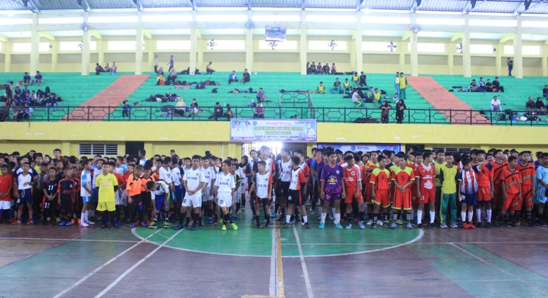 Wabup Buka Turnamen Futsal Antar Pelajar SD, SMP Putra dan Putri se Labuhanbatu