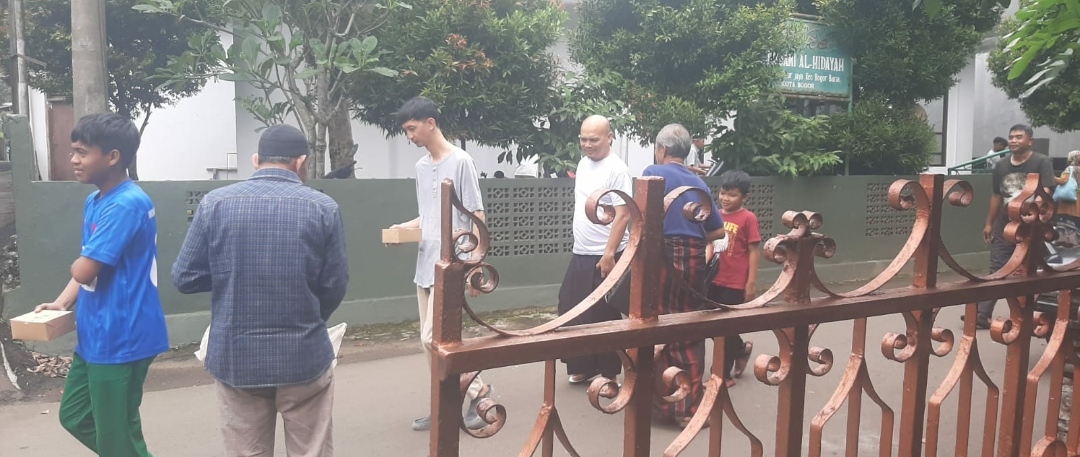 Yayasan Peduli Perempuan Indonesia Qaila (PPIQaila) Tetap Jalankan Rutinitas Jumat Berkah