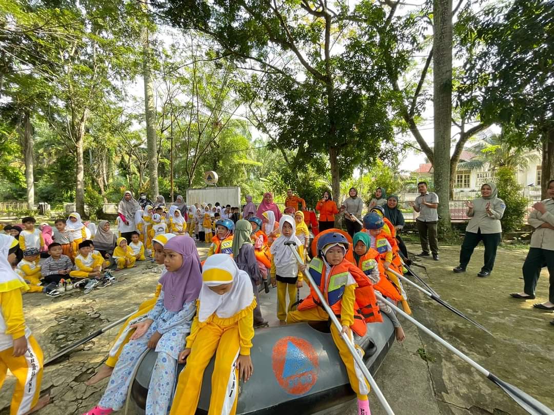 Kaban BPBD Labuhanbatu Berikan Edukasi Penanggulangan Bencana Sejak Dini