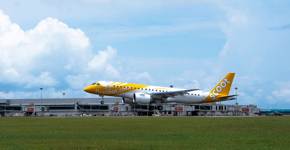 Pesawat E190-E2 Pertama Scoot Tiba di Singapura