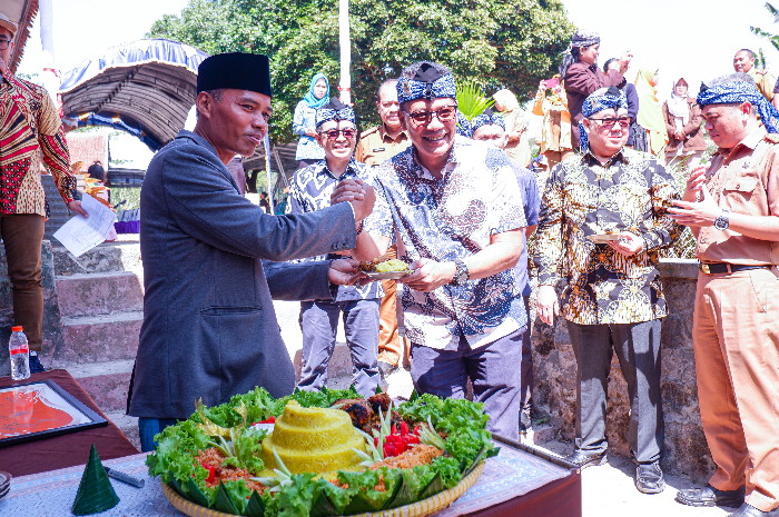 Universitas Prasetiya Mulya Dampingi Usaha Sabun Susu Ponpes Daarul Mukhlishin