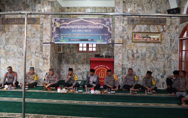 Kapolres Siantar Ajak Anggota Teladani Sifat Nabi Muhammad dalam Bertugas