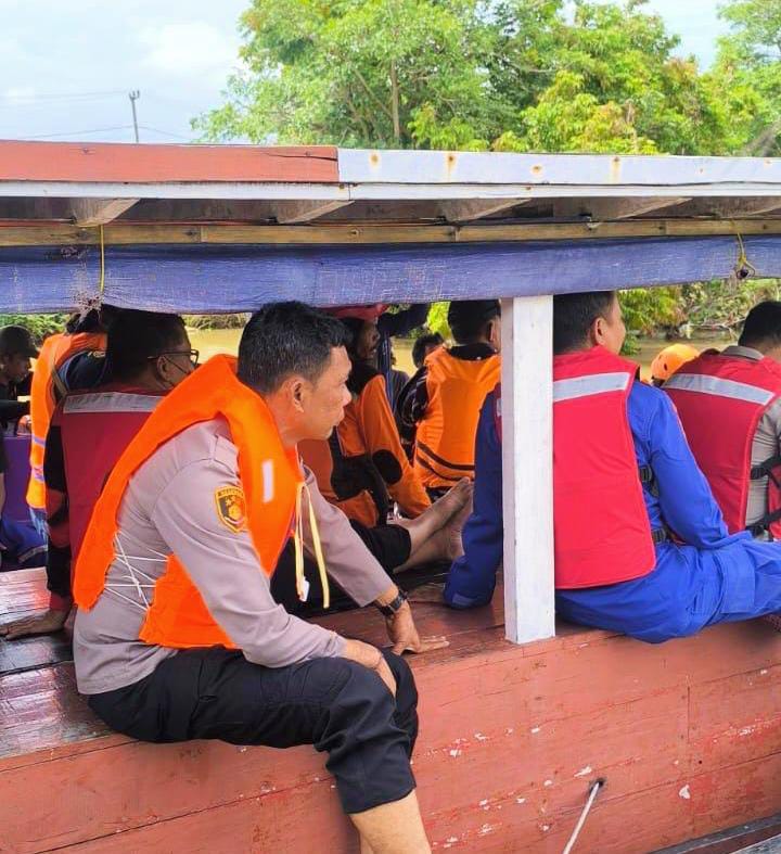AKP I Nyoman Nariana Turun ke Lokasi, Kawal Proses Pencarian Korban Tenggelam di Lontar 