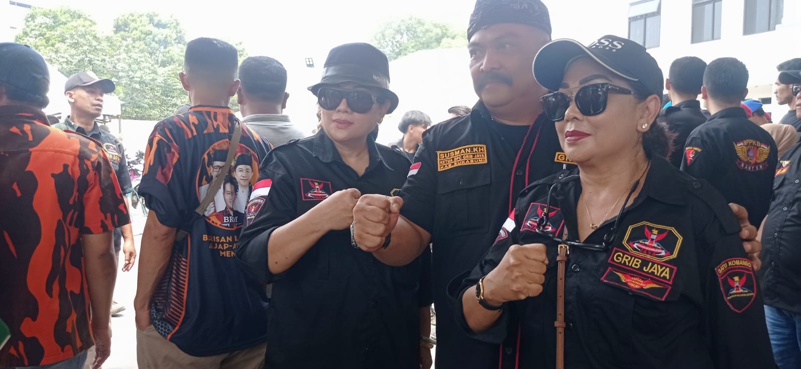 Artis Senior Asal Sukabumi Wina zulfiana Mendukung Asep Japar di Putaran Pilkada Sukabumi