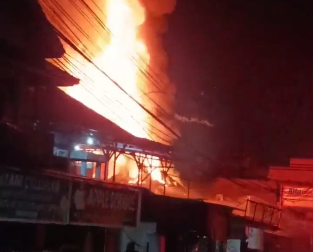 Kebakaran Toko Mainan di Leuwiliang Picu Ledakan Beruntun