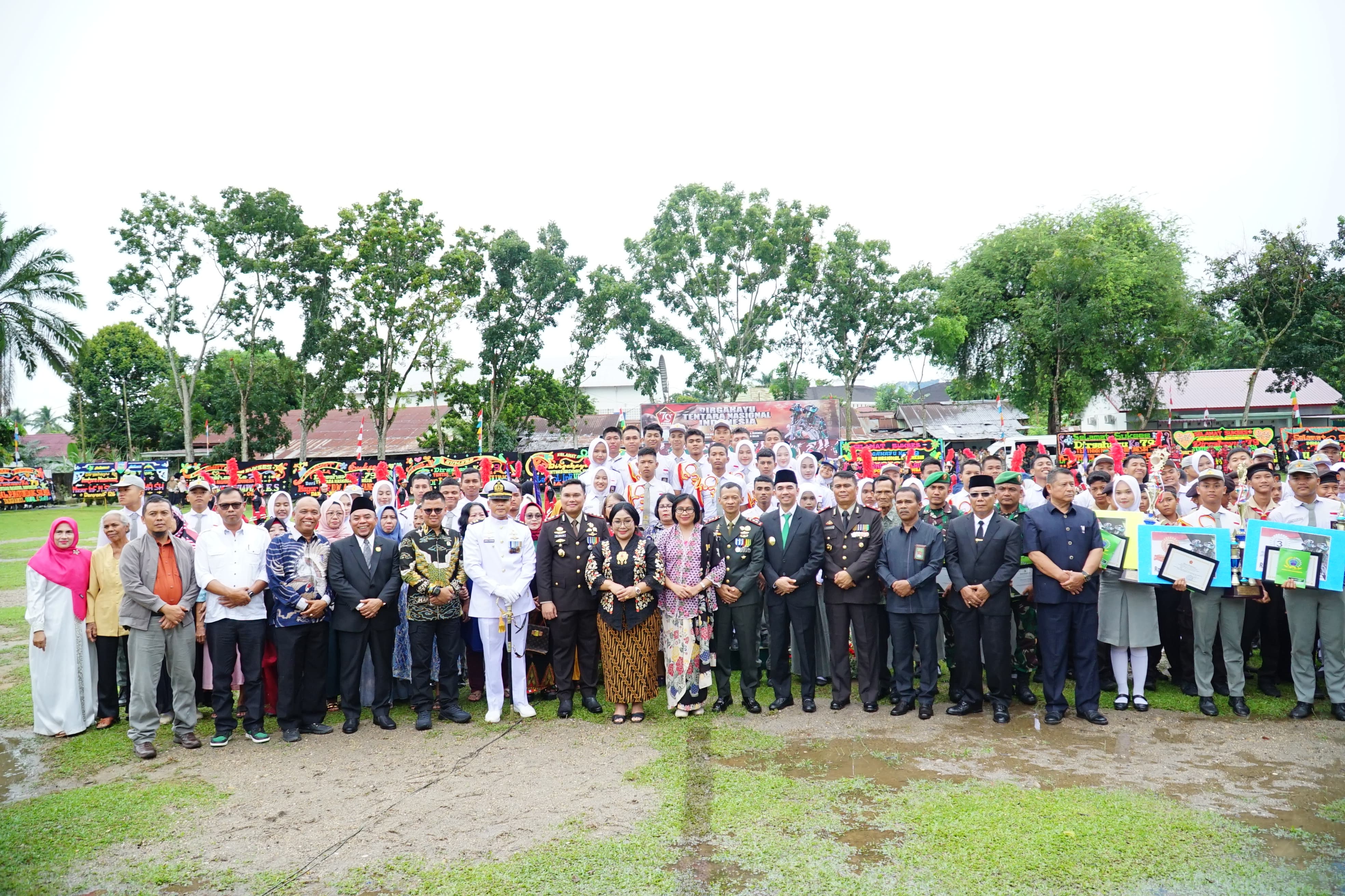 HUT ke- 79 TNI, Pjs Bupati Labuhanbatu Ucapkan Terima Kasih Atas Dedikasi dan Profesionalisme TNI