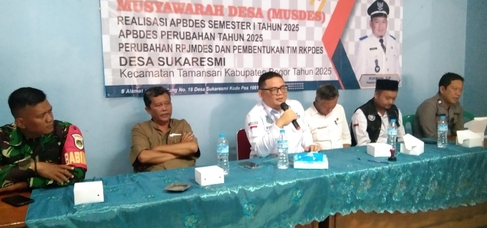 Musyawarah Desa Sukaresmi Realisasi APBDES Semester 1 Tahun 2025 dan Pembentukan Tim RPKDES