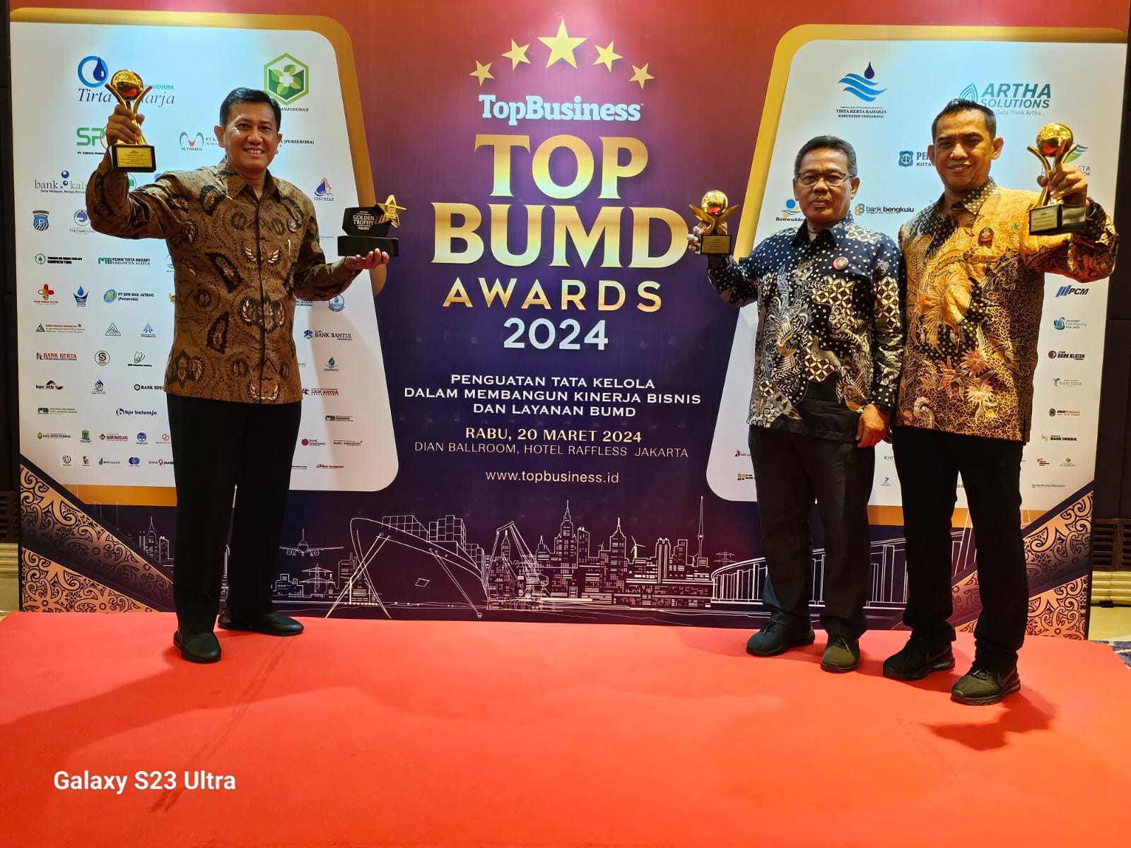 Bertambah Moncer PT BPR BDK Perseroda setelah raih TOP GOLDEN TROPY Boyong 4 Pemenang TOP BUMD AWARDS 2024