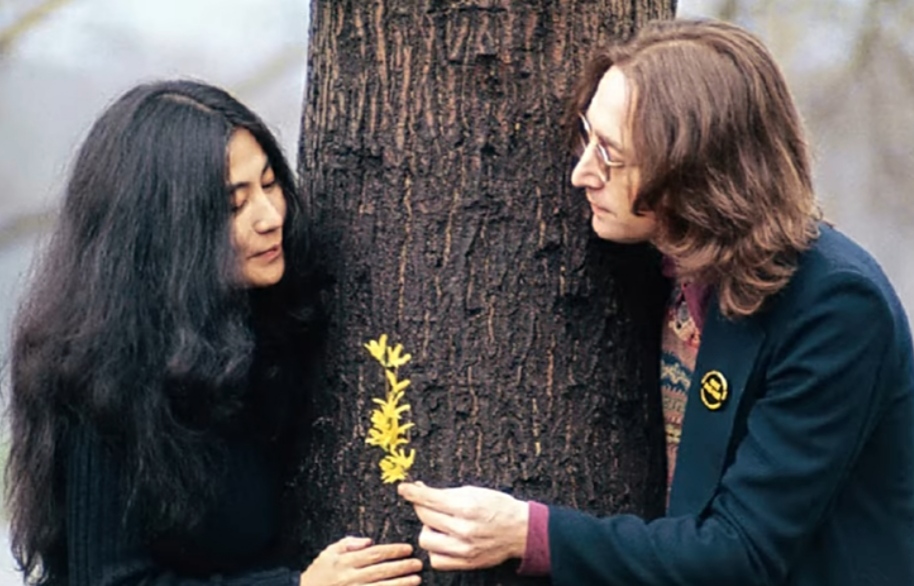 30 Kata Bijak John Lennon, Pendiri dan Musisi Legendaris The Beatles