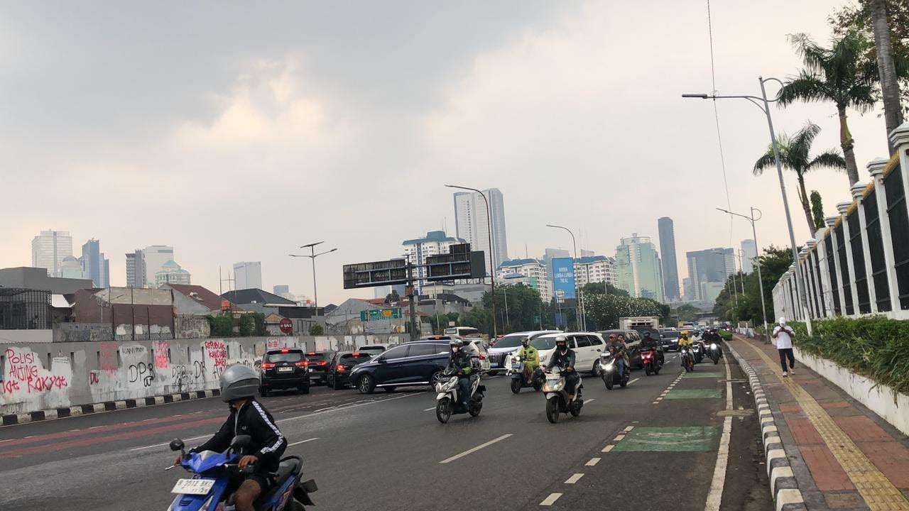 Beberapa titik di Jakarta Masih Tersendat, Lalu Lintas Belum Pulih Usai Aksi Massa