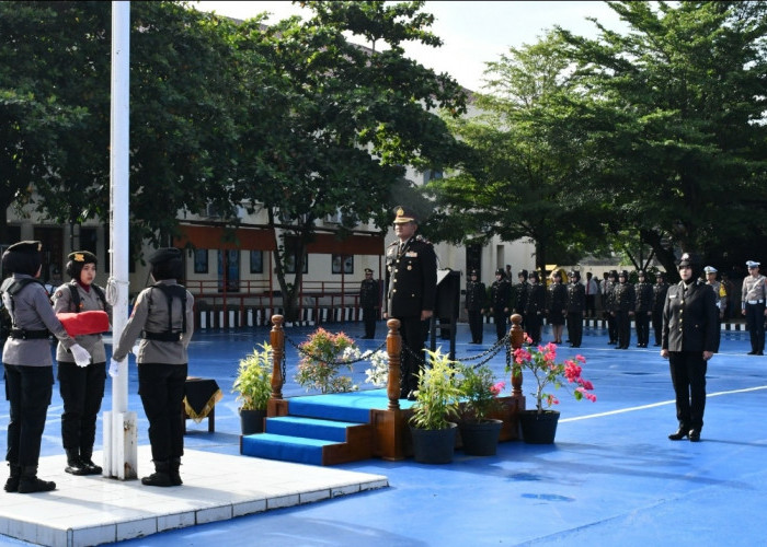 Wakapolres Karanganyar Bacakan Amanat Hari Ibu 2025: Perempuan Berdaya Kunci Menuju Indonesia Emas 2045