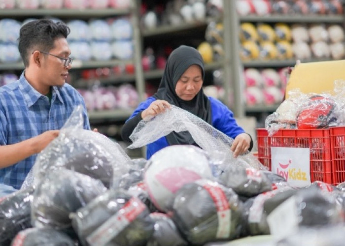 Dari Desa untuk Anak Indonesia: Kisah Inspiratif Hijmuku, Pengusaha Helm Anak yang Berdayakan Desa di Surabaya