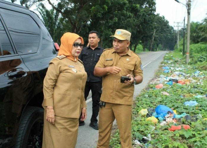 Melihat Tumpukan Sampah, Ini Pesan Plt Bupati Labuhanbatu 