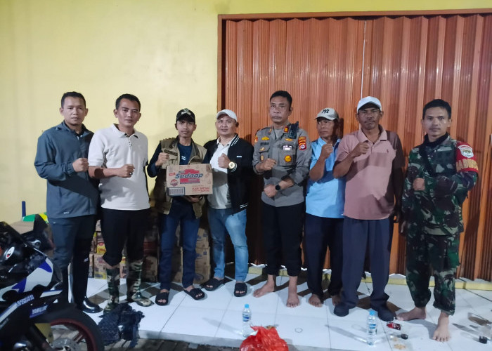 Ini Kemanusiaan,” Kades Karang Anyar Turun Langsung Bantu Korban Banjir