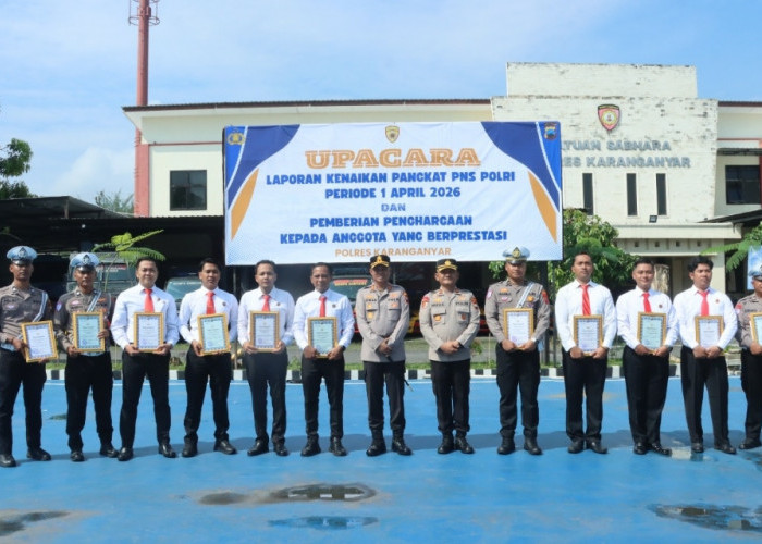 Dedikasi Berbuah Apresiasi, Polres Karanganyar Gelar Upacara Kenaikan Pangkat dan Ganjar Personel Berprestasi