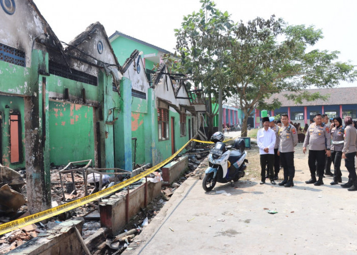 Kapolresta Tangerang Cek TKP Kebakaran, dan Beri Bantuan untuk Korban