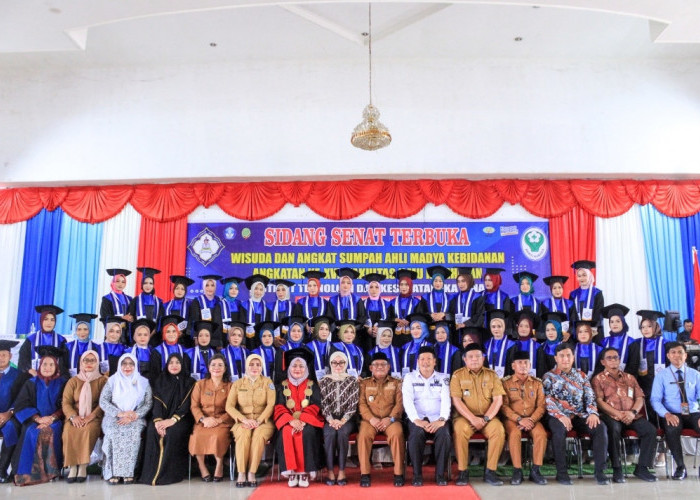 Wabup Labuhanbatu Hadiri Wisuda Mahasiswi Institut Teknologi dan Kesehatan Ika Bina Angkatan XVII