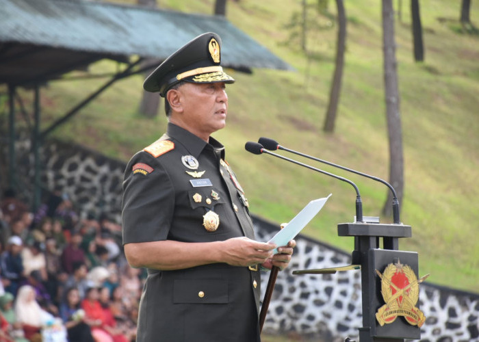 Tutup Dikmaba Kostrad Tahun 2024, Danpussenif Lantik 231 Sersan Dua