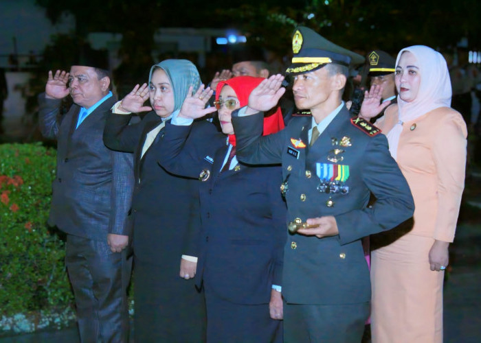 Plt. Bupati Labuhanbatu Ikuti Apel Kehormatan dan Renungan Suci HUT ke-79 RI