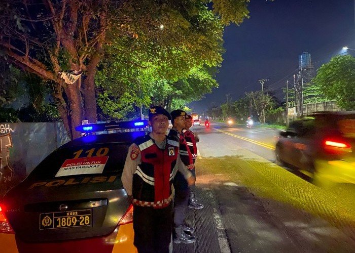Cegah Gangguan Kantibmas, Satsampata Polres Serang Melaksanakan Blue Light Patrol