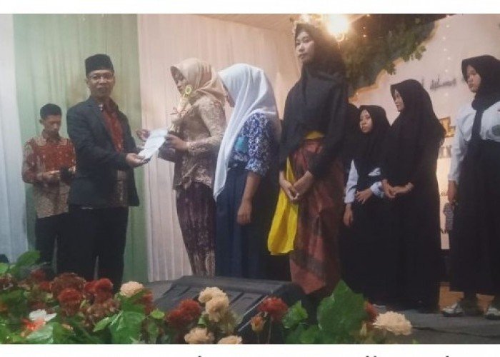 Yayasan Anwarul Hidayah Gelar Haplah Akhirussanah MI dan MTS Tahun Pelajaran 2024/2025