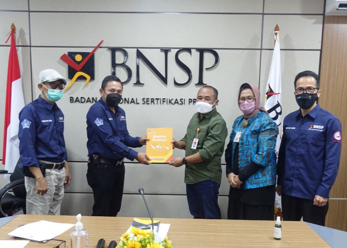 SKW Berlogo Garuda Menjamin Kemerdekaan Pers 