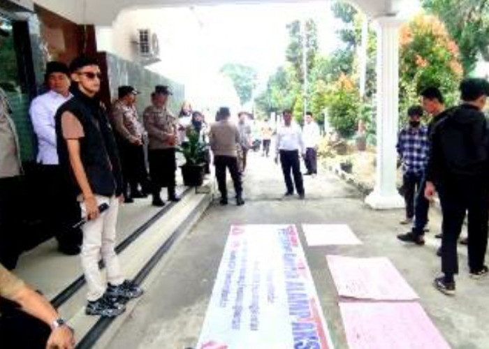 Terkait Unjuk Rasa PD- ALAMP-AKSI di Kantor Kemenag Siantar,  Tuntut Pencopotan Kepala MTSN