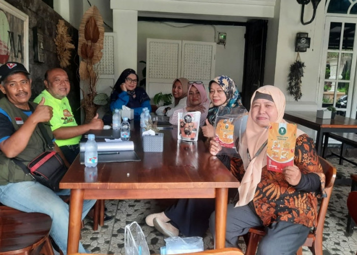 UMKM PPIQAILA Bogor Gelar Silaturahmi Inspiratif di Hendry's Kitchen   