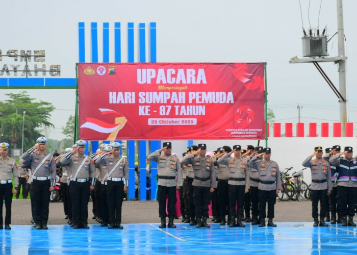 Polres Karanganyar  Gelar Giat Upacara Peringatan Hari Sumpah Pemuda ke-97 di SMP Kemala Bhayangkari 
