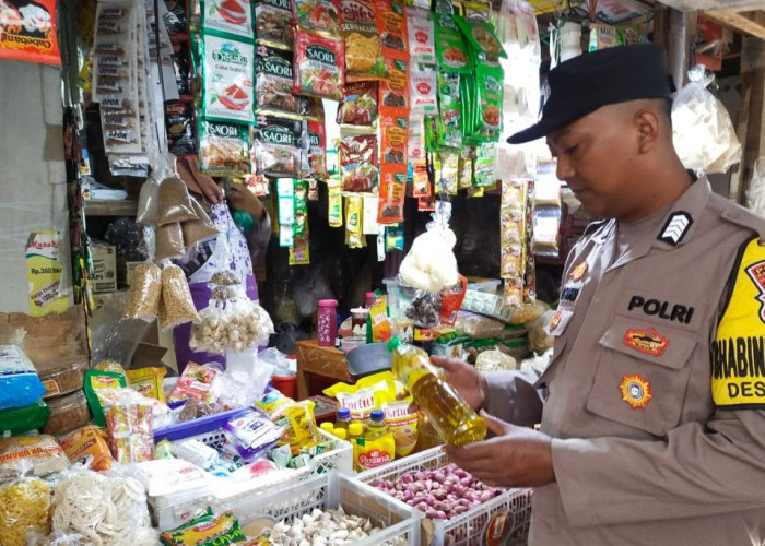Polsek Kebakkramat Pantau Harga dan Ketersediaan Sembako di Pasar Kramat