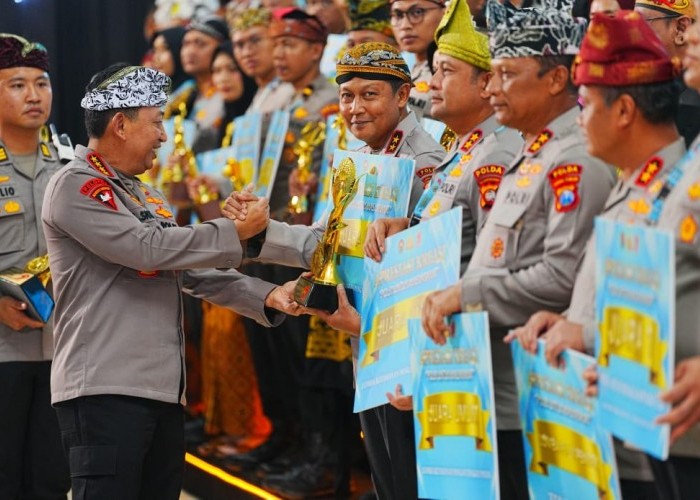 Polda Jateng Borong Penghargaan dalam Awarding Day Apresiasi Kreasi Polri untuk Masyarakat