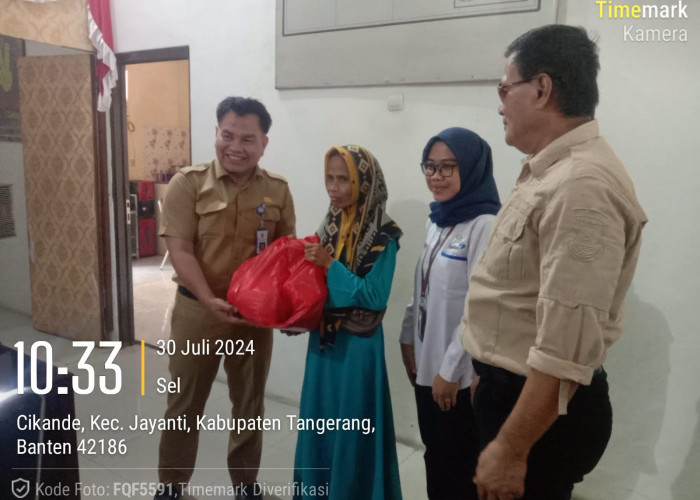 DPPKB Berikan Bantuan Kepada 35 Keluarga Beresiko Stunting di Kecamatan Jayanti Tangerang