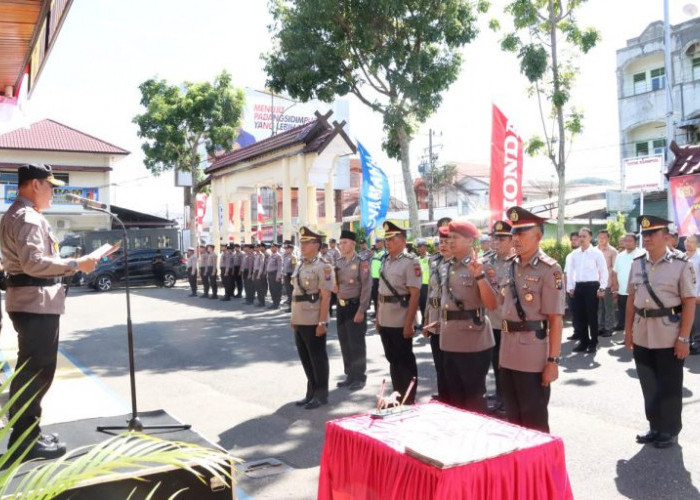 Kapolres Padangsidimpuan AKBP Dudung Setyawan Pimpin Upacara Mutasi Jabatan